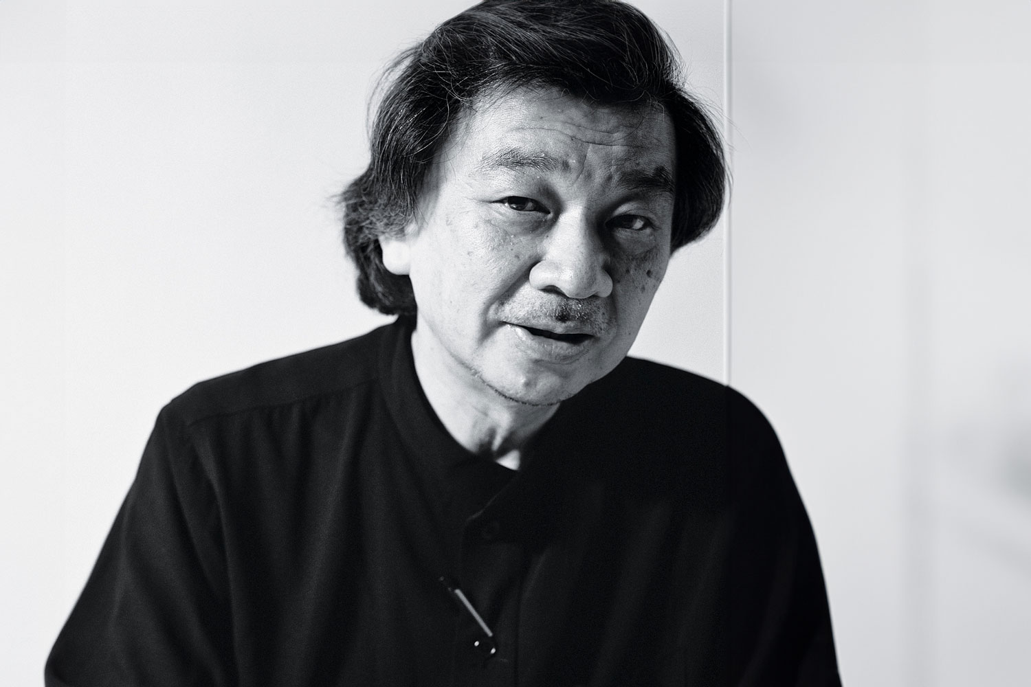 Shigeru Ban: Inovação em Arquitetura e Ajuda em Desastres